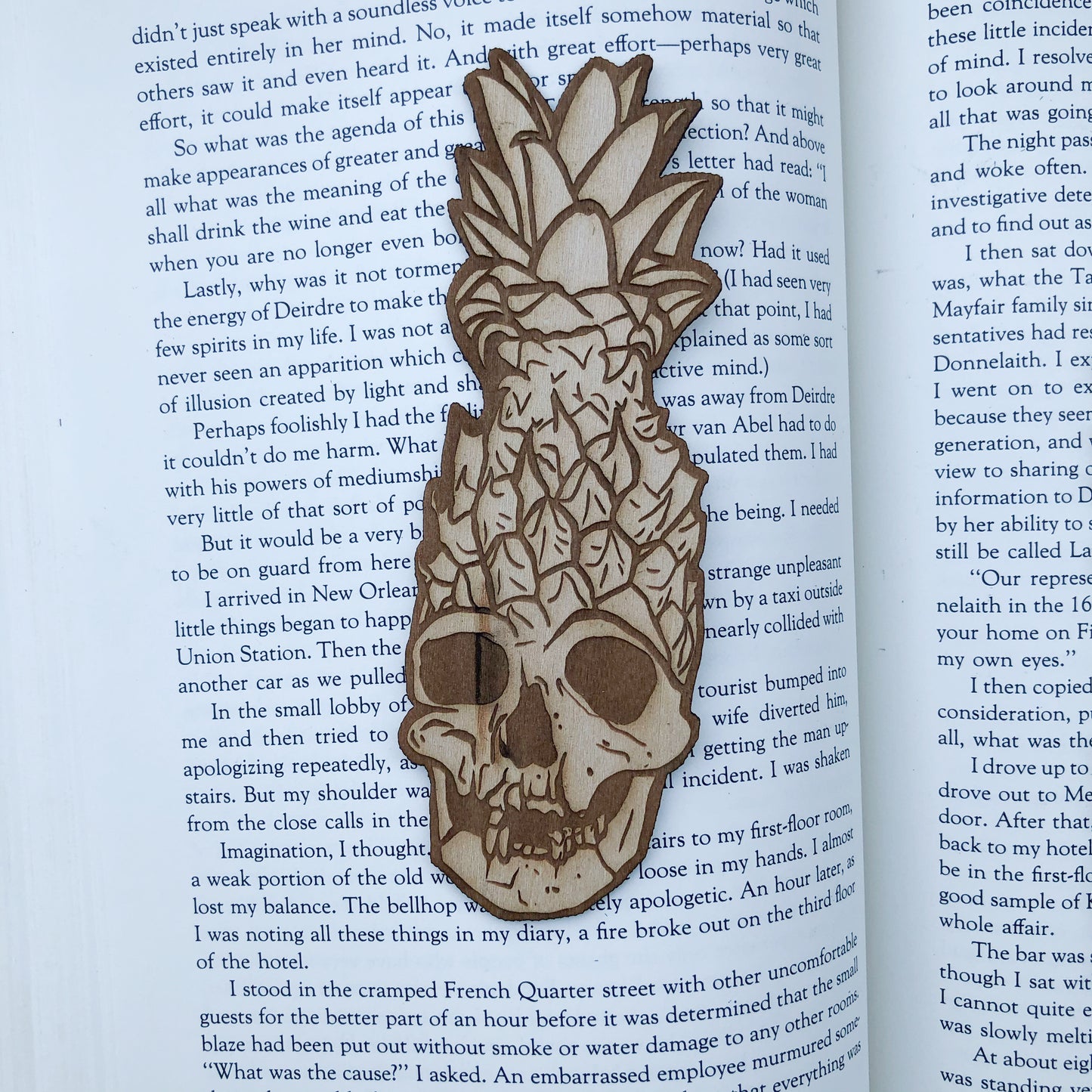 Pineapple Skull Wooden Bookmark | Summer Reading Woodmark | Bookmark Horror | Bookish gift