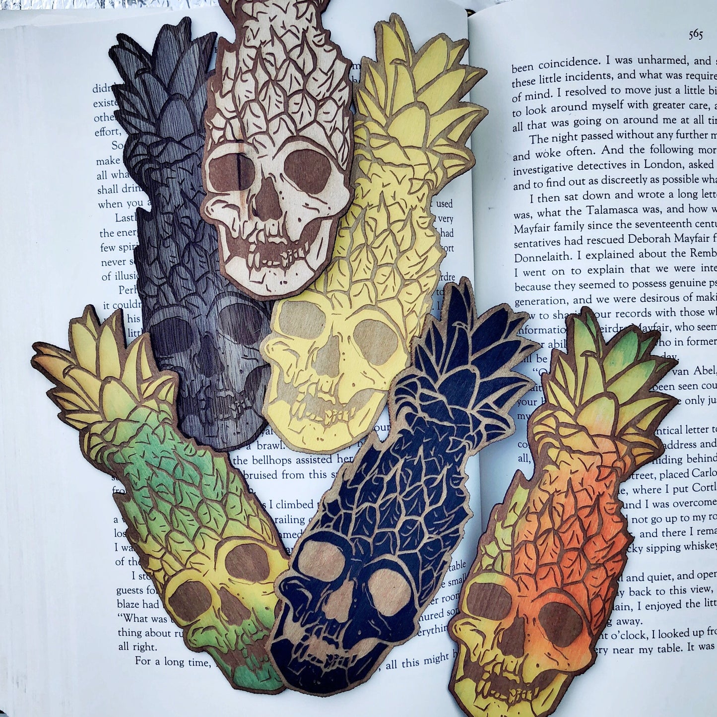 Pineapple Skull Wooden Bookmark | Summer Reading Woodmark | Bookmark Horror | Bookish gift